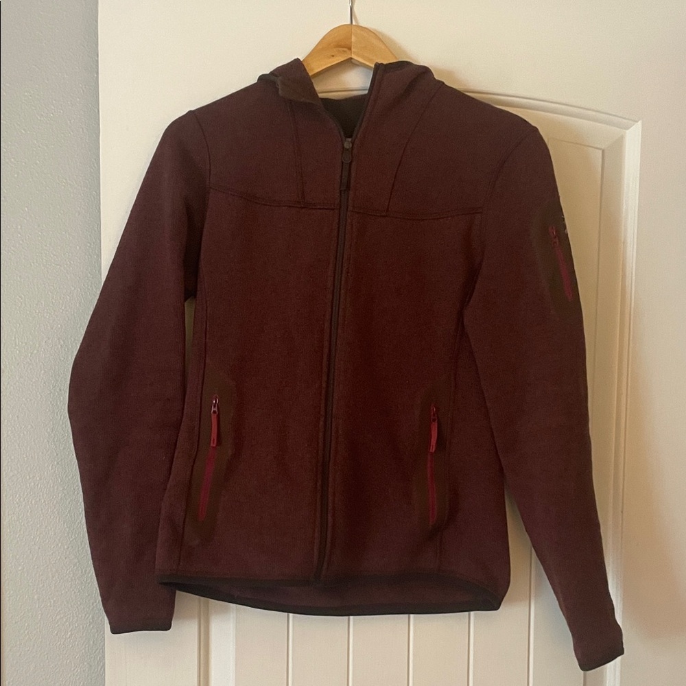 Arc'teryx hooded Jacket